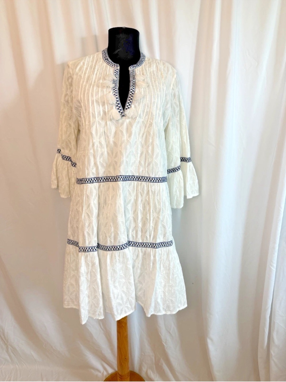 Tommy Bahama White Tired Tassel Trimmed Dress - size Medium